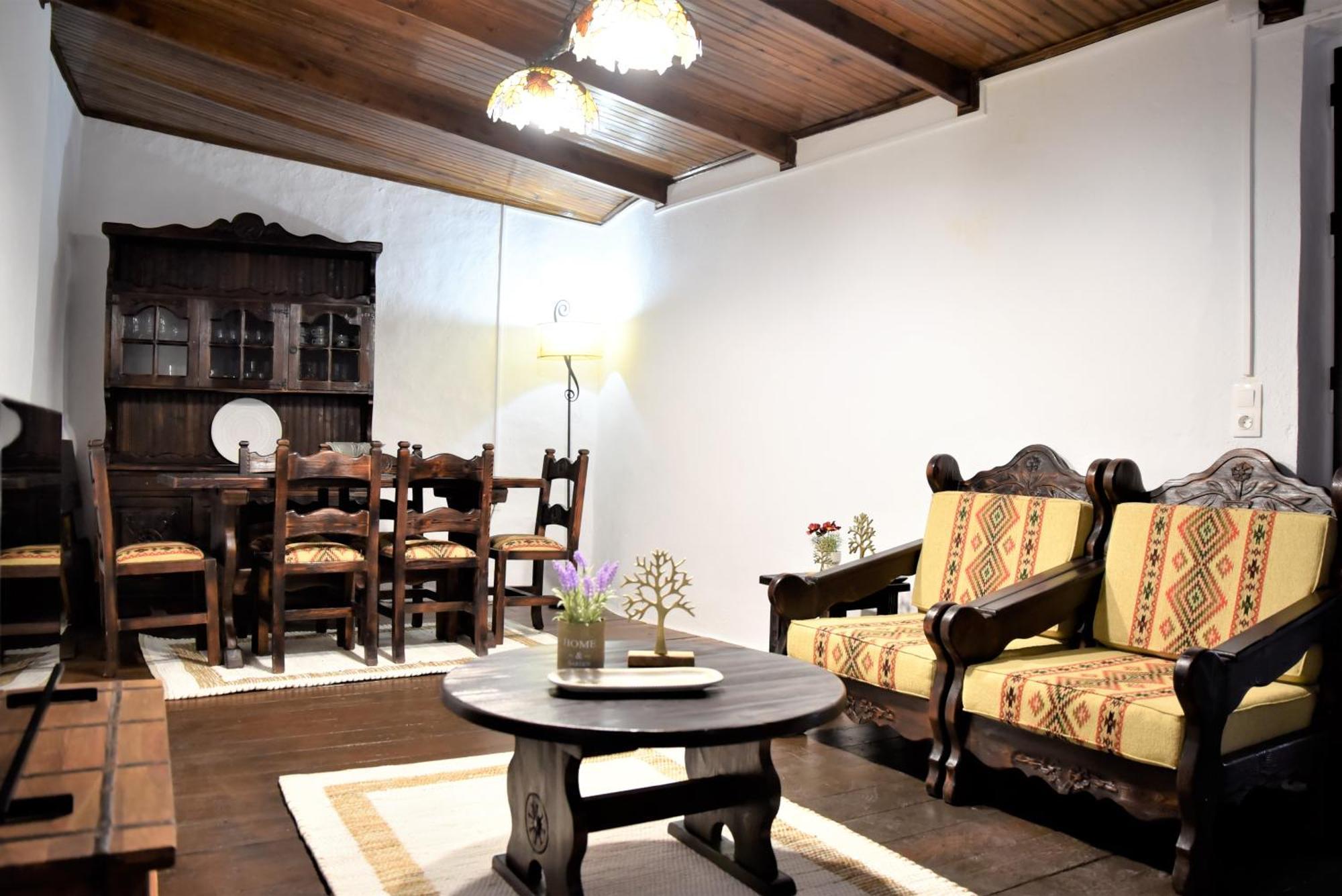 Willa Lale'S House Garazo Zewnętrze zdjęcie